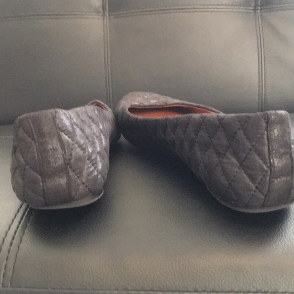 EUC Sz 7.5 Lucky Black quilted flats - Picture 3 of 4